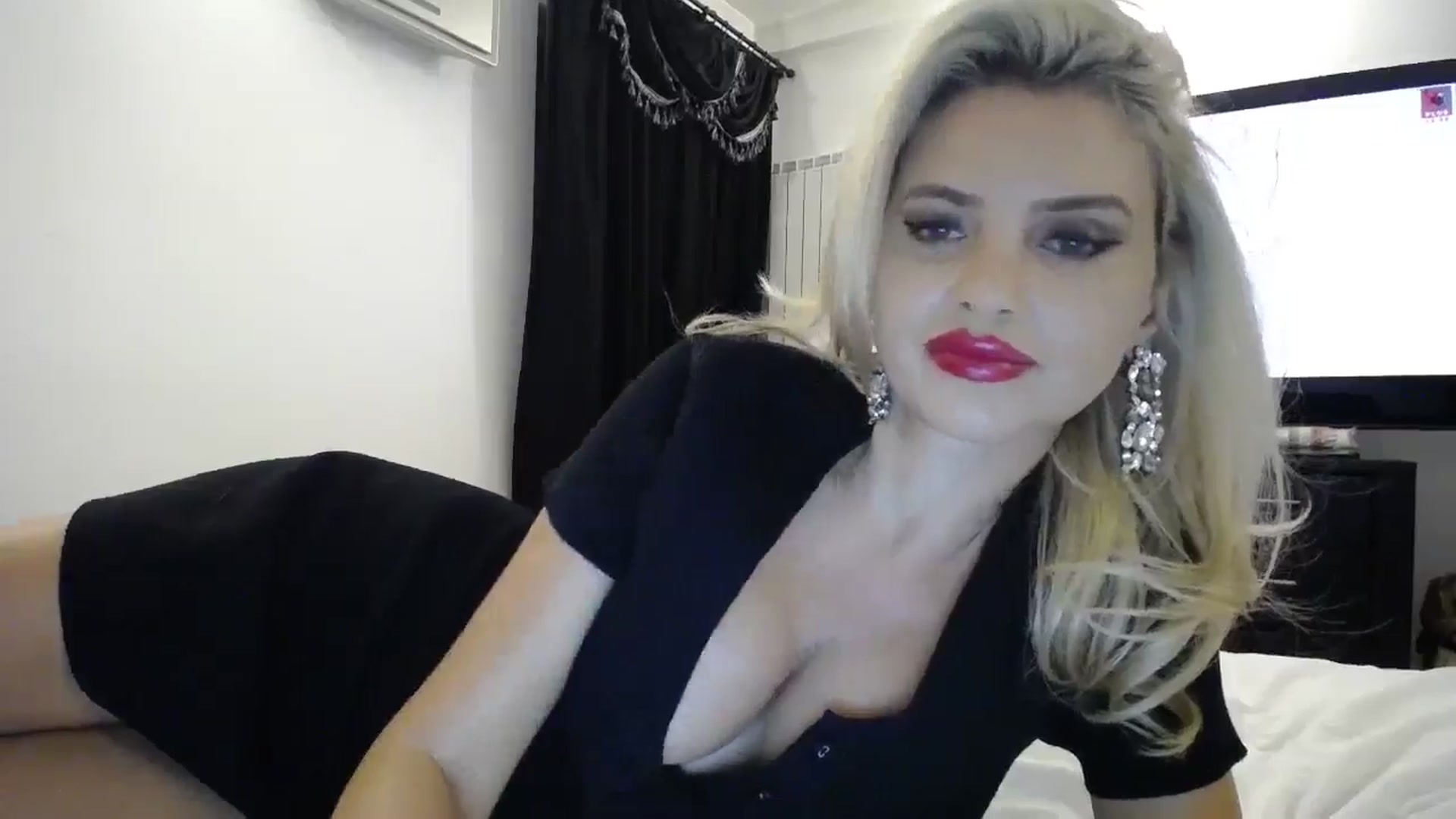 Gallery image thumbnail from Blondita's myfreecams stream on, 02/10/2026, 22:17 image 18 of 20