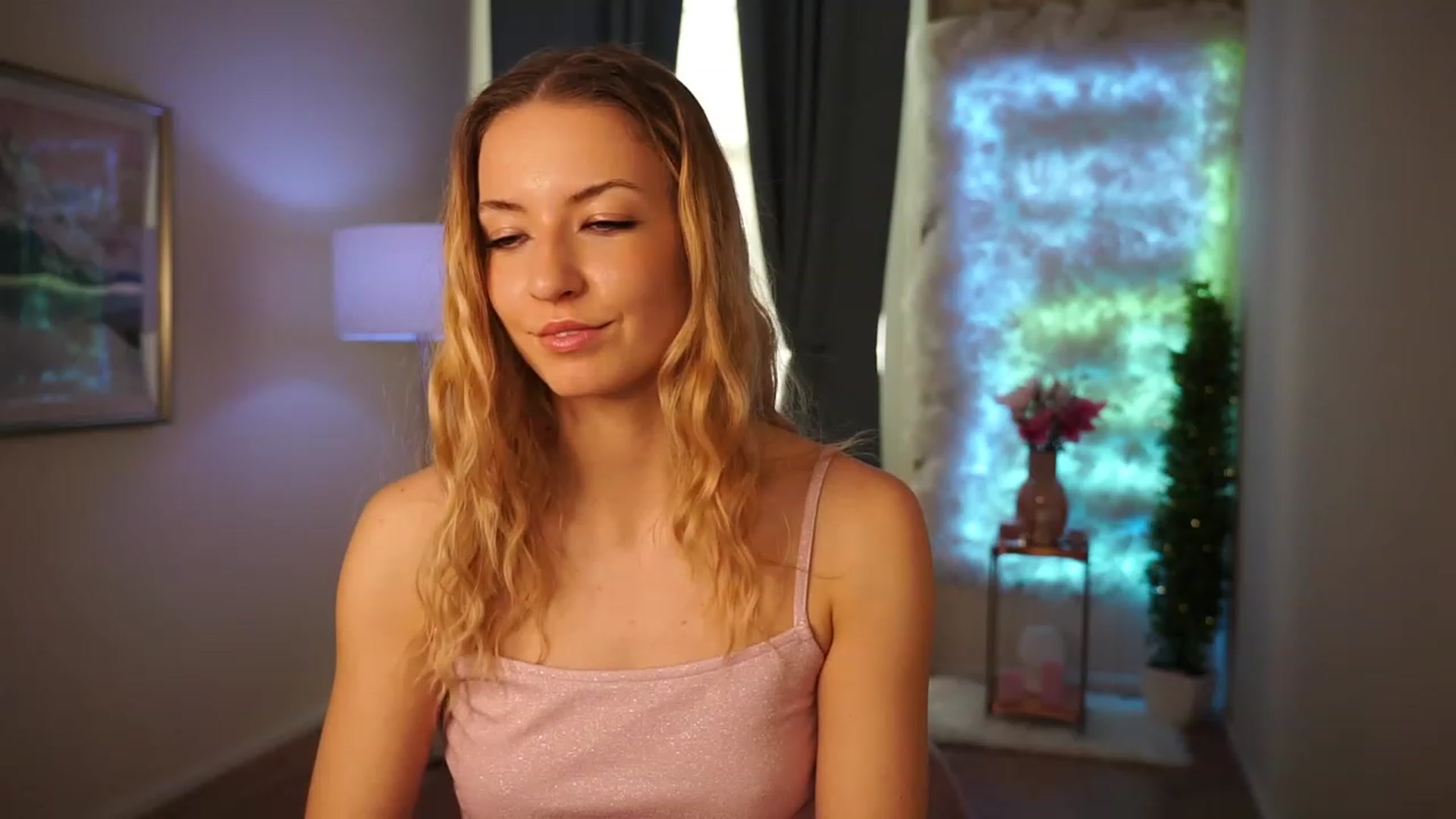 Gallery image thumbnail from Blondyelena's myfreecams stream on, 03/13/2023, 14:13 image 19 of 20