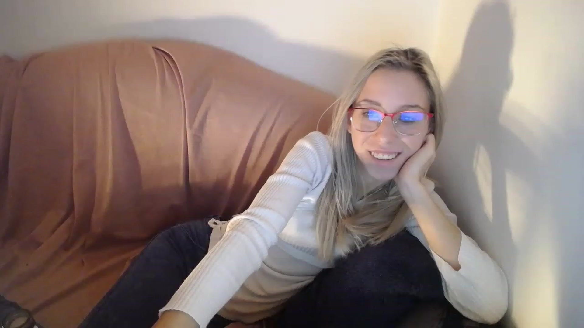 Gallery image thumbnail from Blondyfordad's myfreecams stream on, 02/02/2023, 15:57 image 5 of 20
