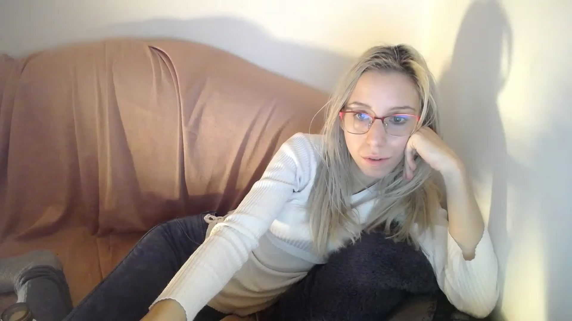 Gallery image thumbnail from Blondyfordad's myfreecams stream on, 02/02/2023, 15:57 image 3 of 20