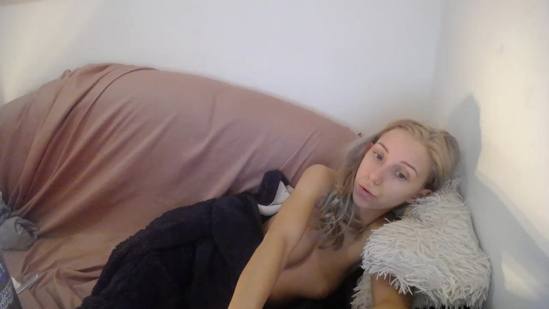 Gallery image thumbnail from Blondyfordad's myfreecams stream on, 02/13/2023, 19:23 image 13 of 20