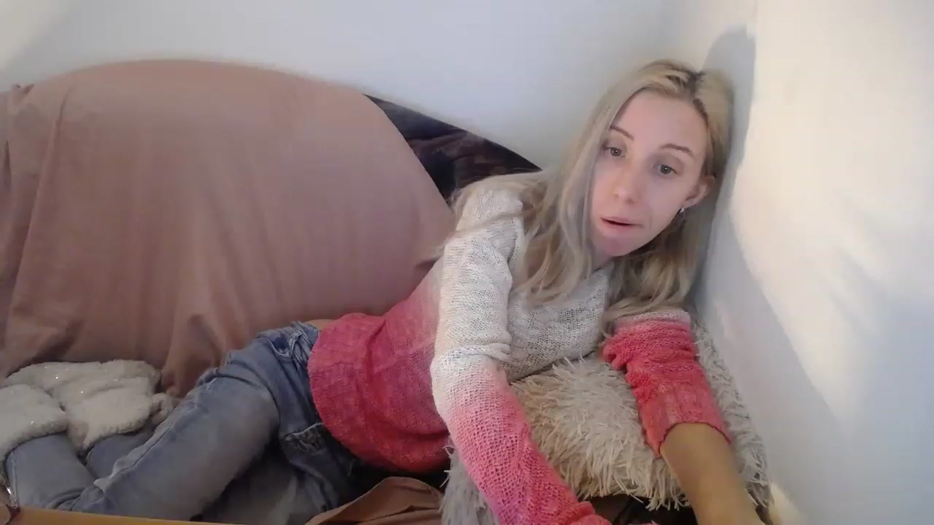 Gallery image thumbnail from Blondyfordad's myfreecams stream on, 03/06/2023, 19:19 image 9 of 20