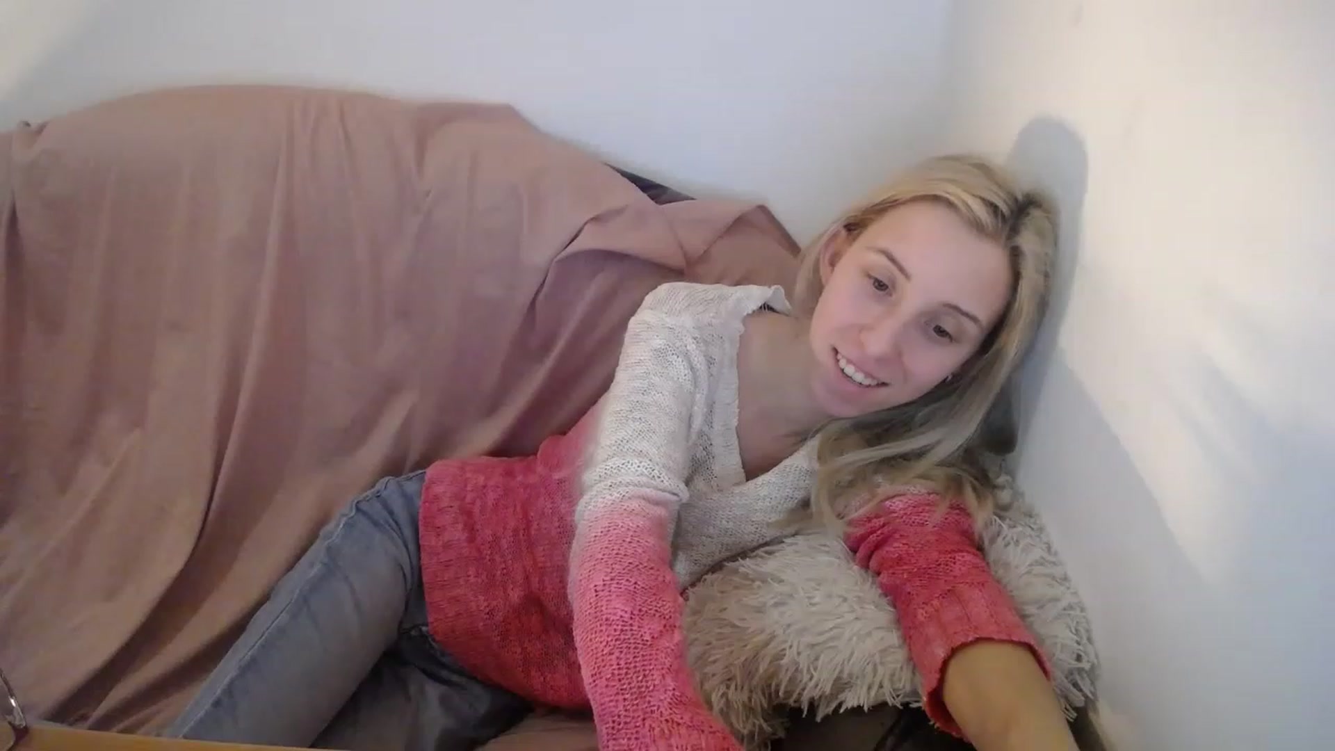 Gallery image thumbnail from Blondyfordad's myfreecams stream on, 03/06/2023, 19:19 image 7 of 20
