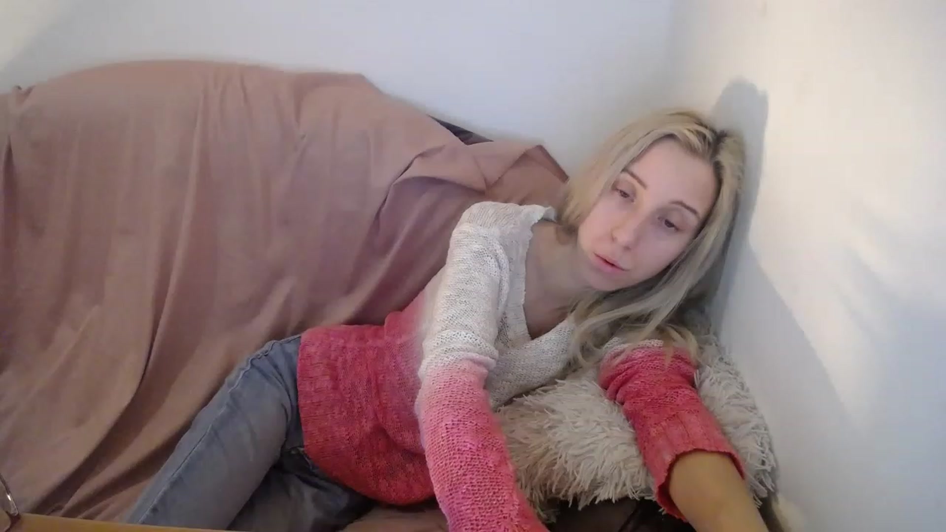 Gallery image thumbnail from Blondyfordad's myfreecams stream on, 03/06/2023, 19:19 image 8 of 20