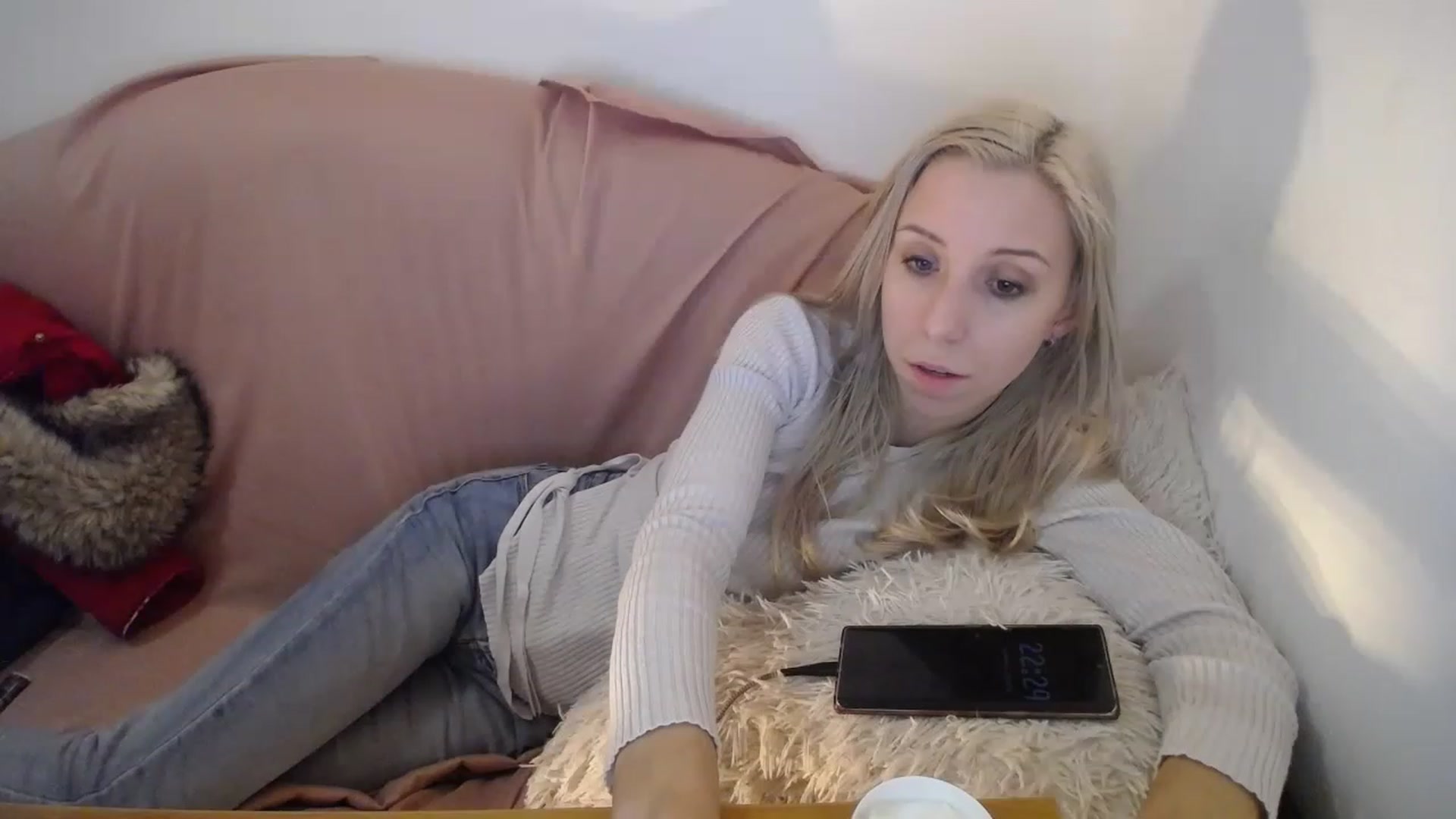 Gallery image thumbnail from Blondyfordad's myfreecams stream on, 03/30/2023, 20:33 image 18 of 20