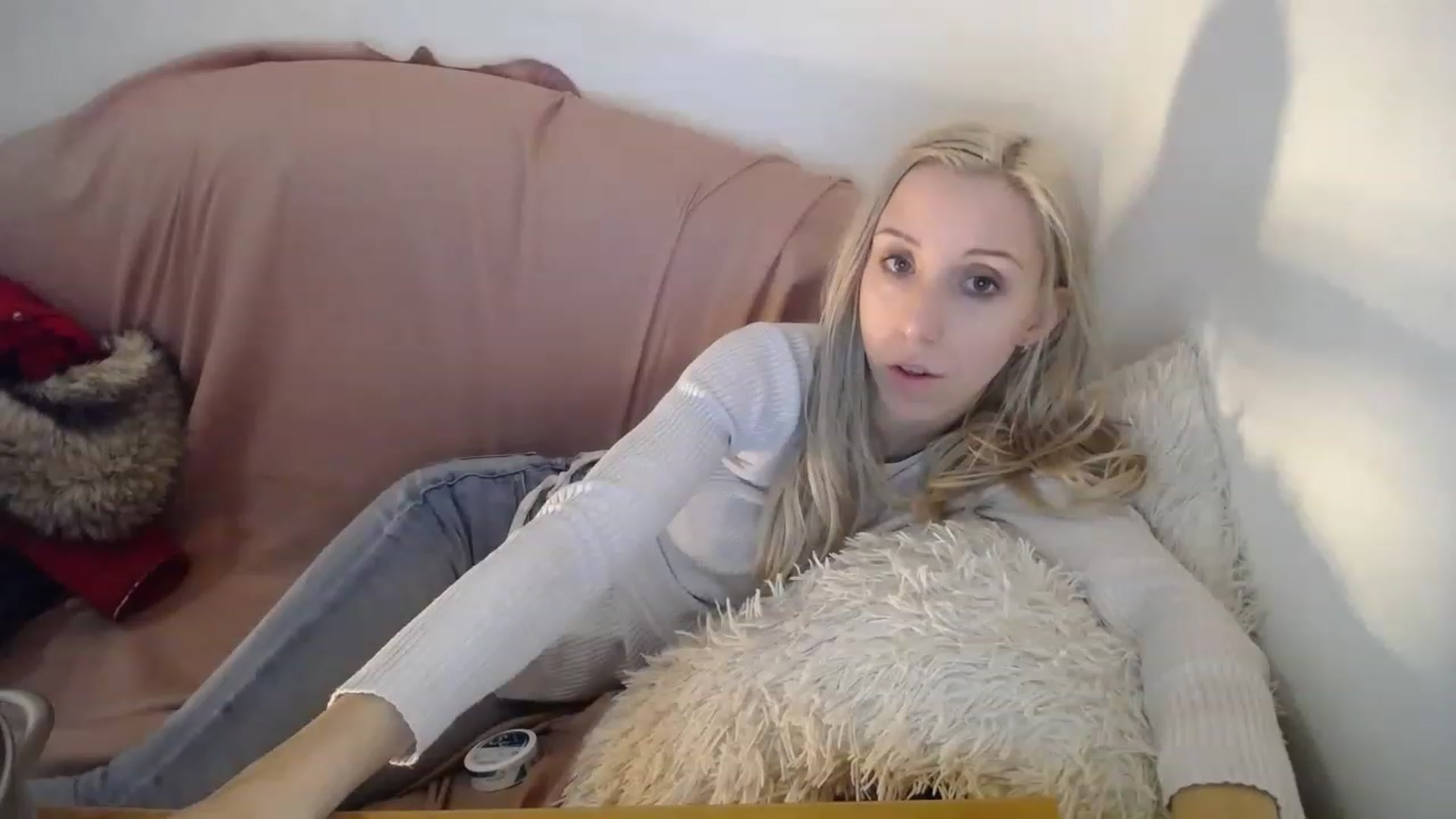 Gallery image thumbnail from Blondyfordad's myfreecams stream on, 03/30/2023, 20:33 image 6 of 20