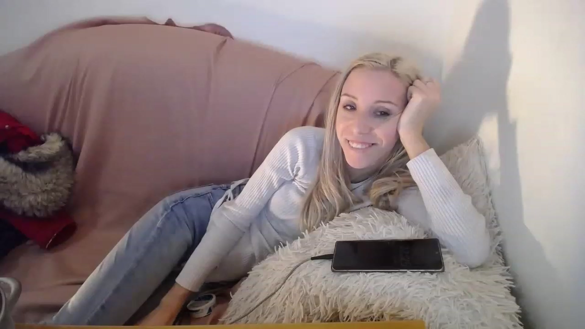 Gallery image thumbnail from Blondyfordad's myfreecams stream on, 03/30/2023, 20:33 image 10 of 20