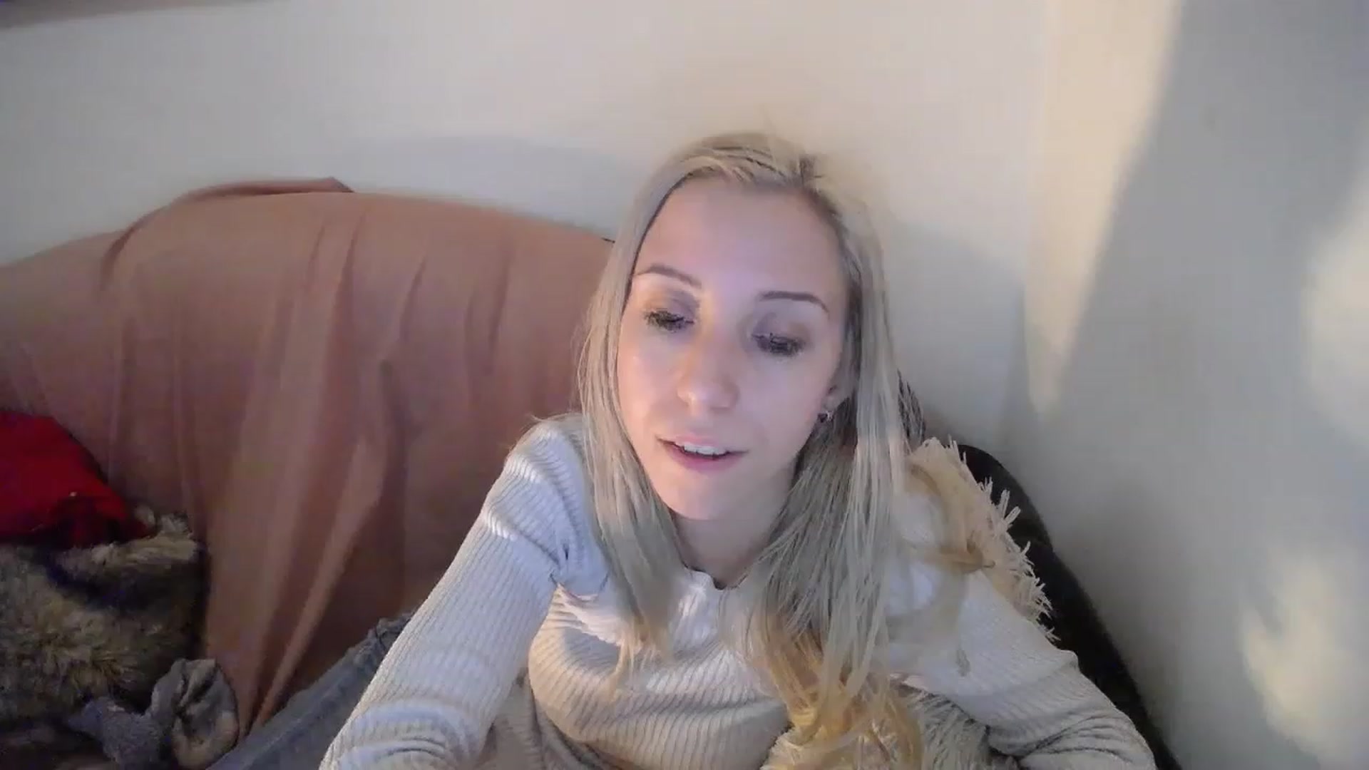 Gallery image thumbnail from Blondyfordad's myfreecams stream on, 03/30/2023, 21:30 image 13 of 20