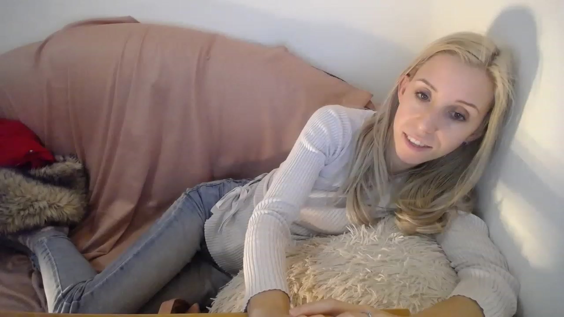 Gallery image thumbnail from Blondyfordad's myfreecams stream on, 03/30/2023, 21:30 image 8 of 20
