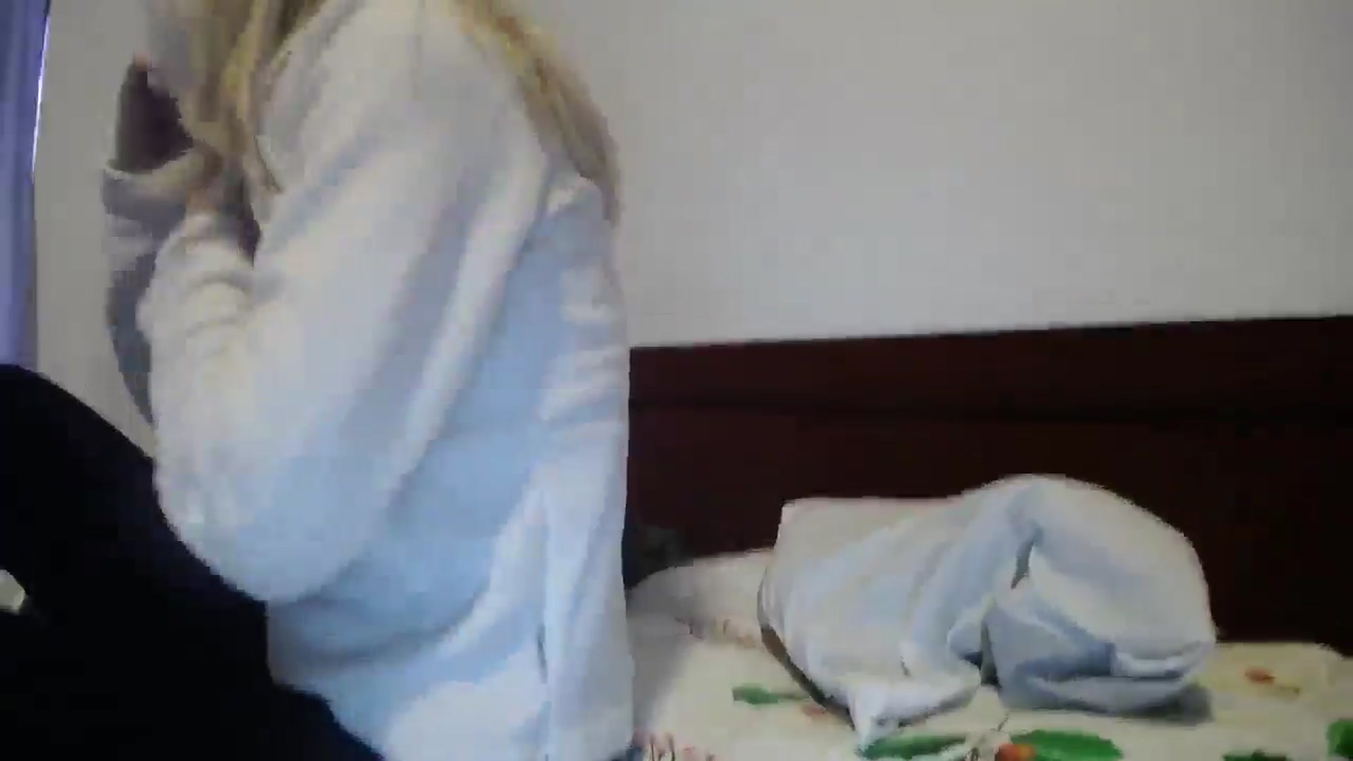 Gallery image thumbnail from Blondyfordad's myfreecams stream on, 12/31/2024, 13:14 image 10 of 20