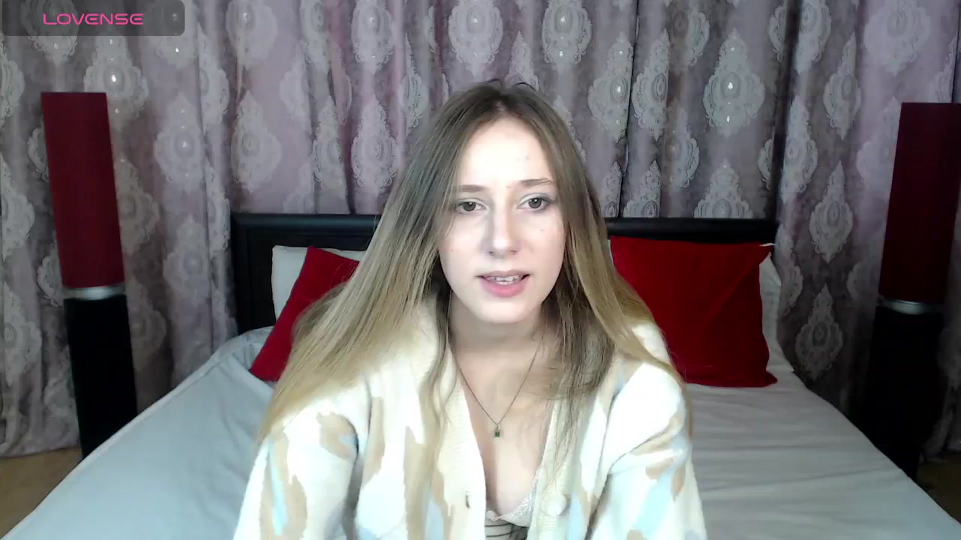 Gallery image thumbnail from Blondyriss's myfreecams stream on, 02/04/2025, 14:01 image 1 of 20