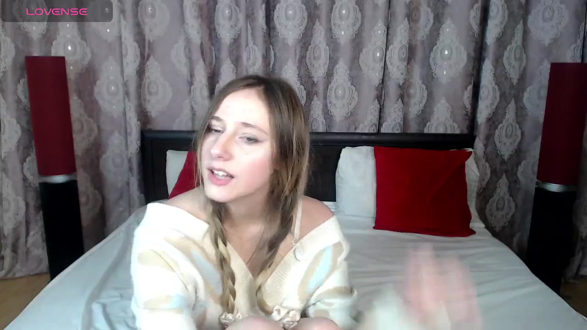 Gallery image thumbnail from Blondyriss's myfreecams stream on, 02/04/2025, 14:40 image 15 of 20