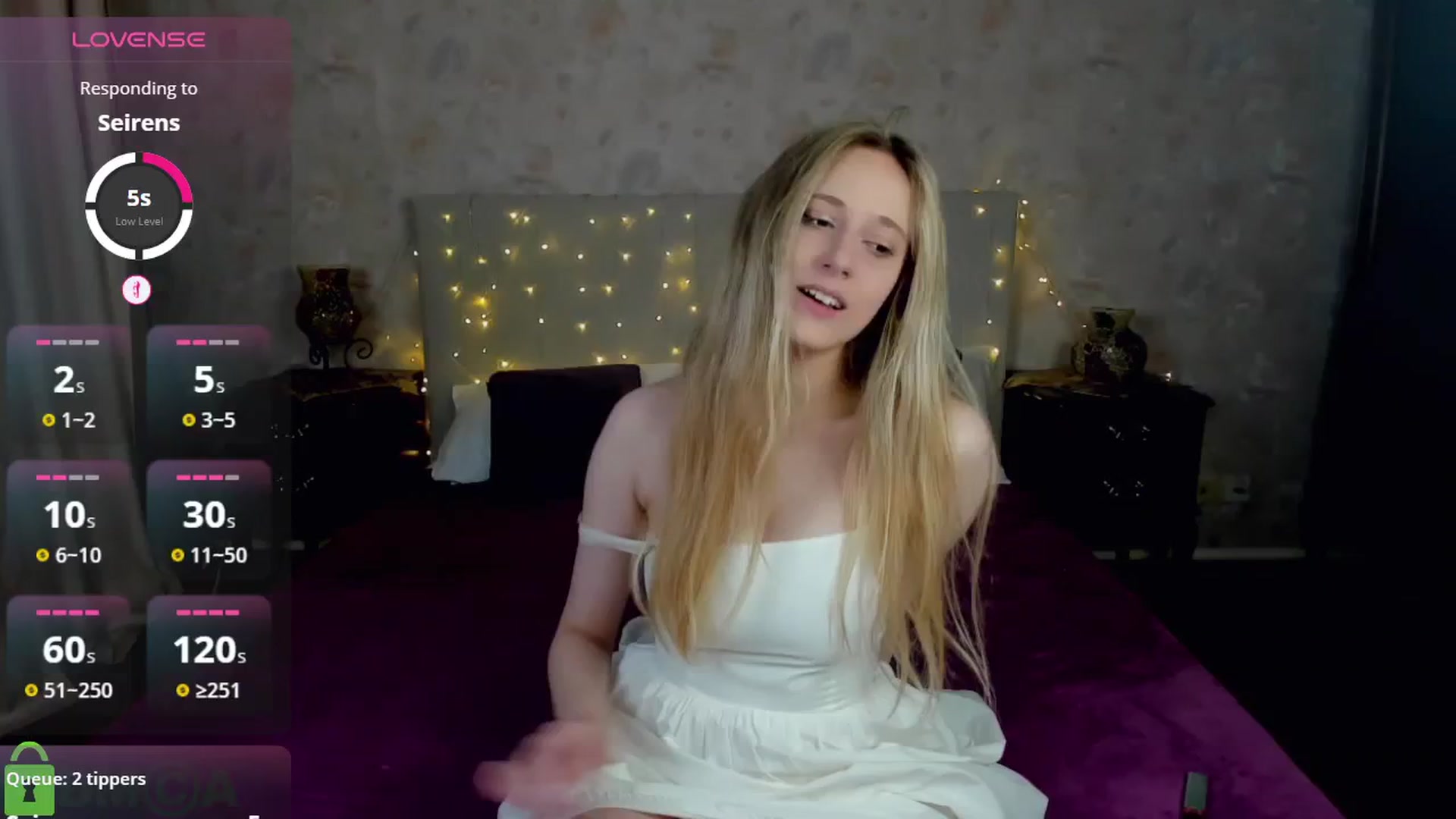 Gallery image thumbnail from Blondyriss's myfreecams stream on, 04/19/2025, 17:33 image 14 of 20
