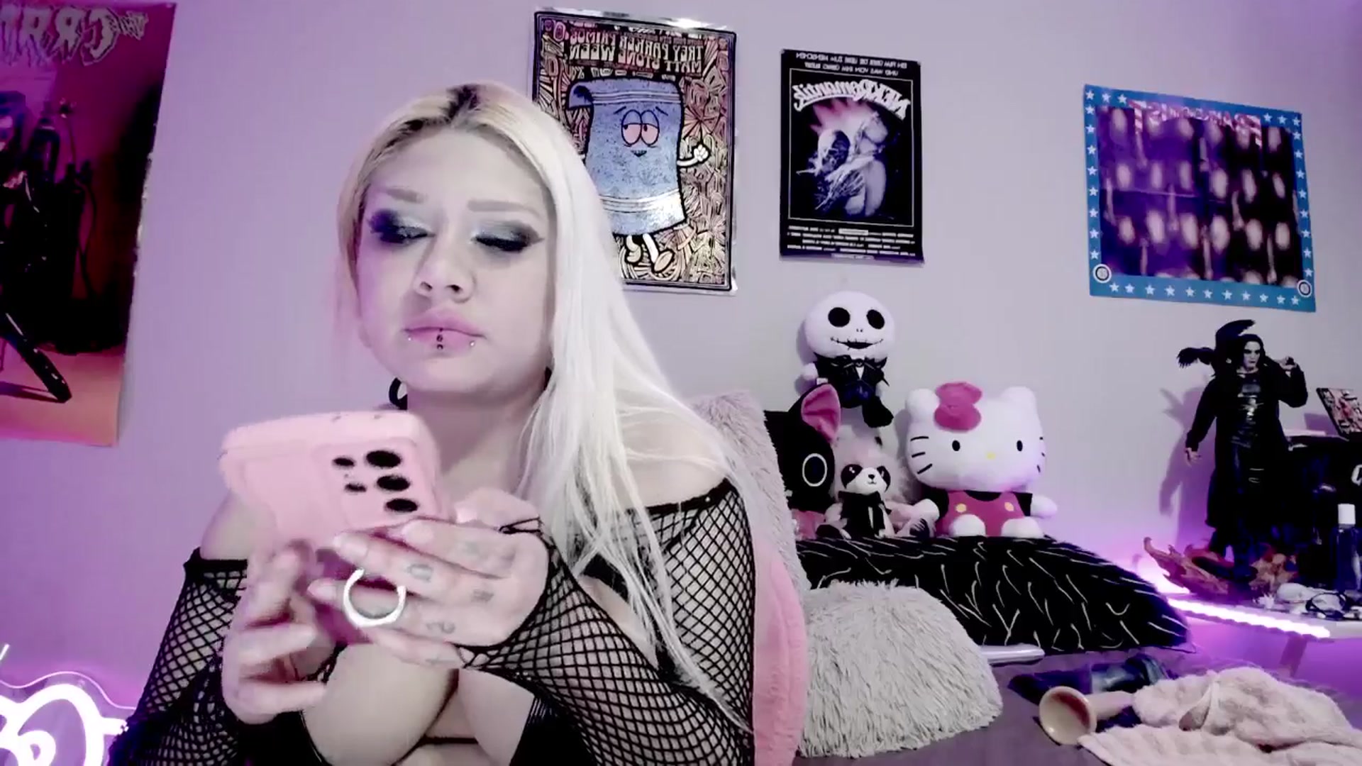 Gallery image thumbnail from BloodAngel's myfreecams stream on, 03/16/2025, 17:26 image 20 of 20