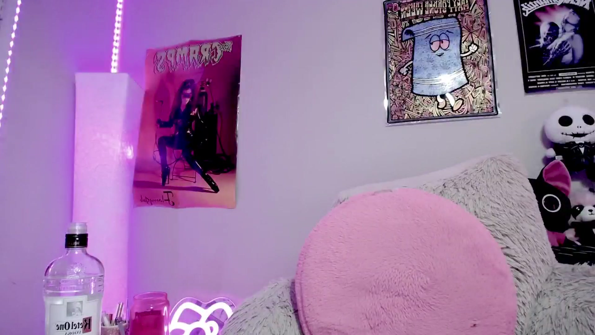 Gallery image thumbnail from BloodAngel's myfreecams stream on, 03/18/2025, 13:02 image 18 of 20