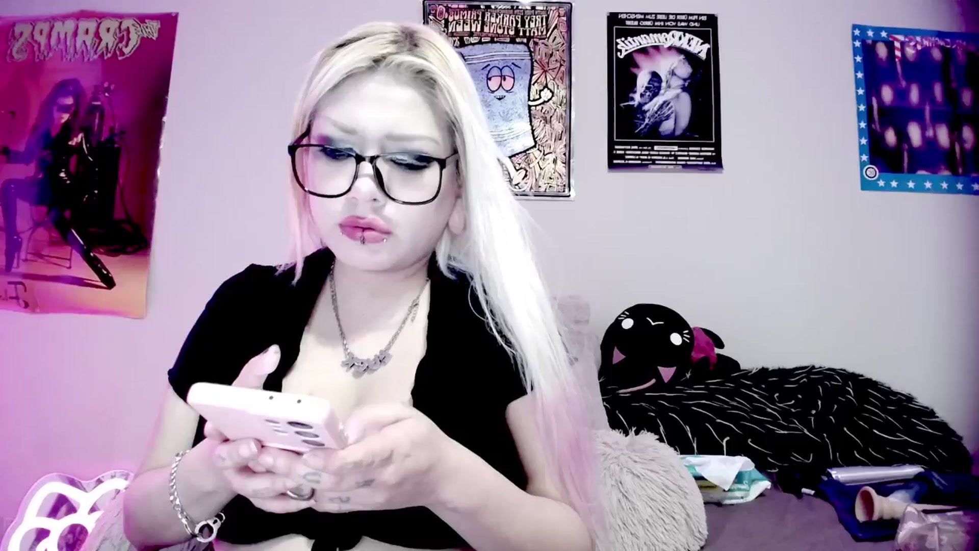 Gallery image thumbnail from BloodAngel's myfreecams stream on, 04/26/2025, 23:28 image 2 of 20