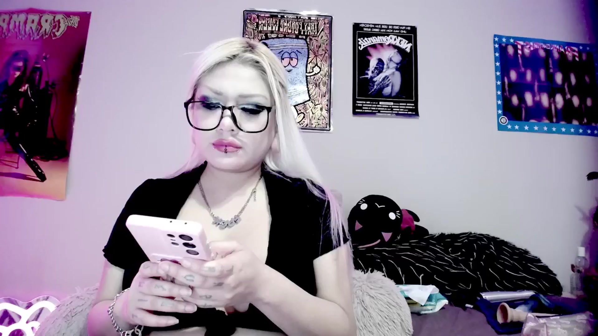 Gallery image thumbnail from BloodAngel's myfreecams stream on, 04/26/2025, 23:28 image 17 of 20