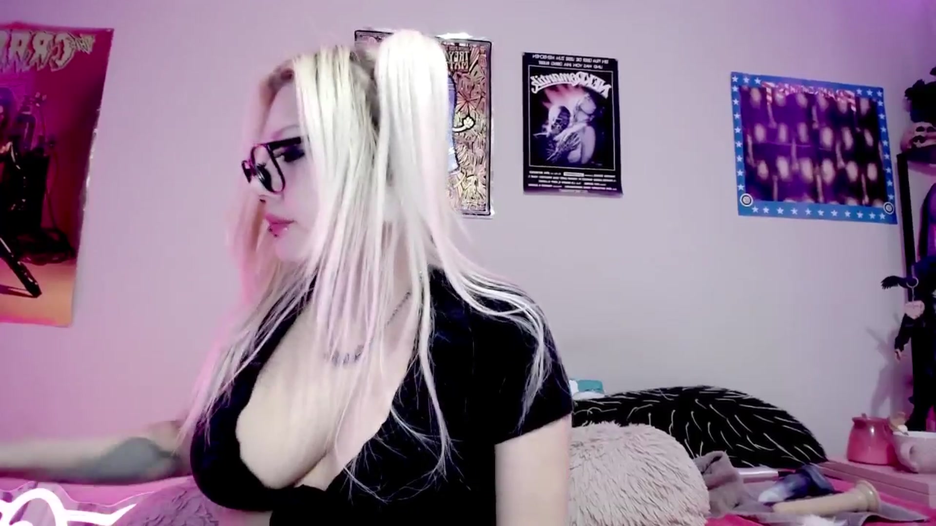 Gallery image thumbnail from BloodAngel's myfreecams stream on, 06/29/2025, 12:55 image 20 of 20