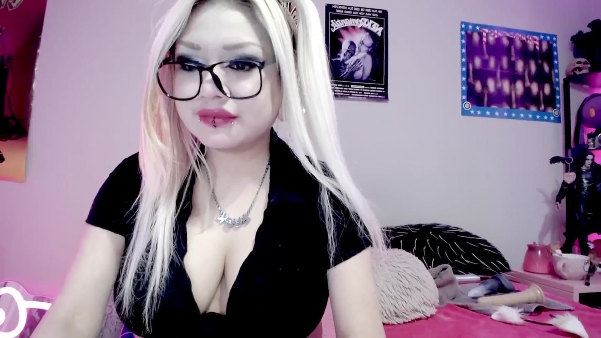 Gallery image thumbnail from BloodAngel's myfreecams stream on, 06/29/2025, 12:55 image 8 of 20