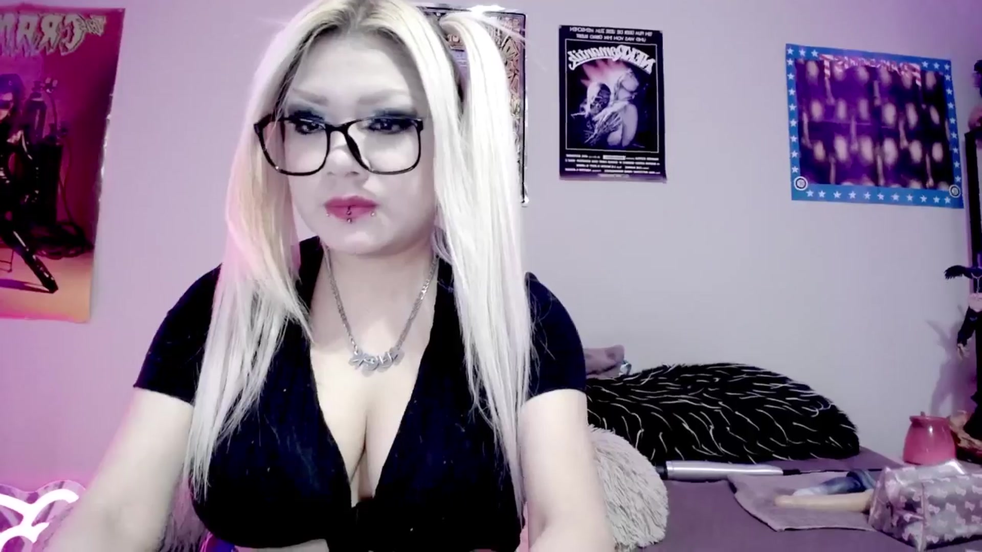 Gallery image thumbnail from BloodAngel's myfreecams stream on, 06/30/2025, 06:15 image 2 of 20