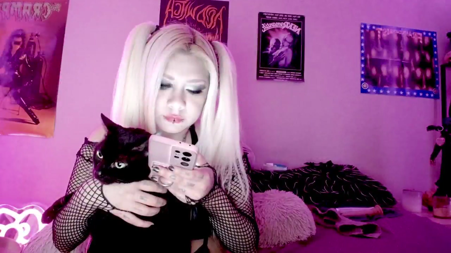 Gallery image thumbnail from BloodAngel's myfreecams stream on, 09/11/2025, 22:18 image 6 of 20