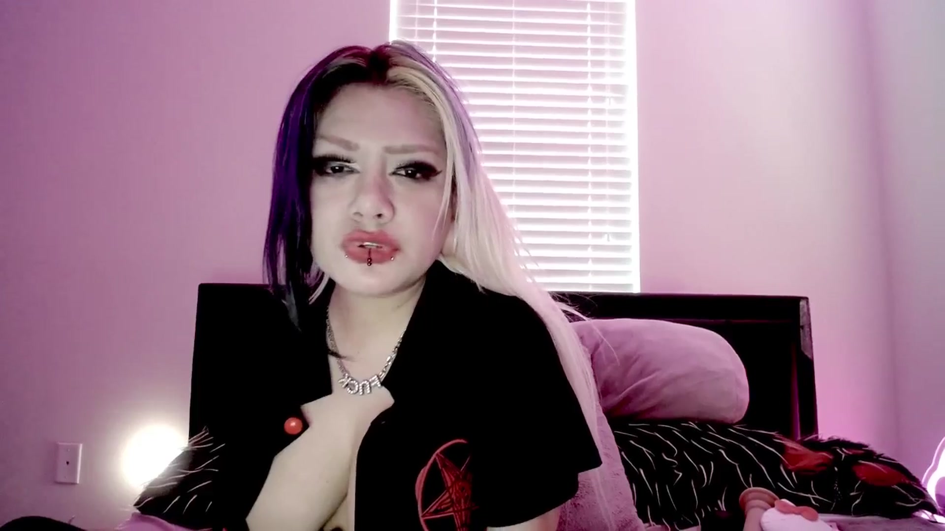 Gallery image thumbnail from BloodAngel's myfreecams stream on, 11/01/2025, 16:45 image 20 of 20