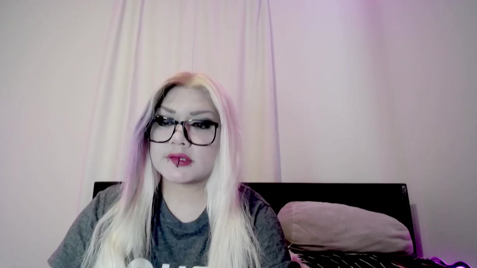 Gallery image thumbnail from BloodAngel's myfreecams stream on, 12/30/2025, 17:27 image 2 of 20