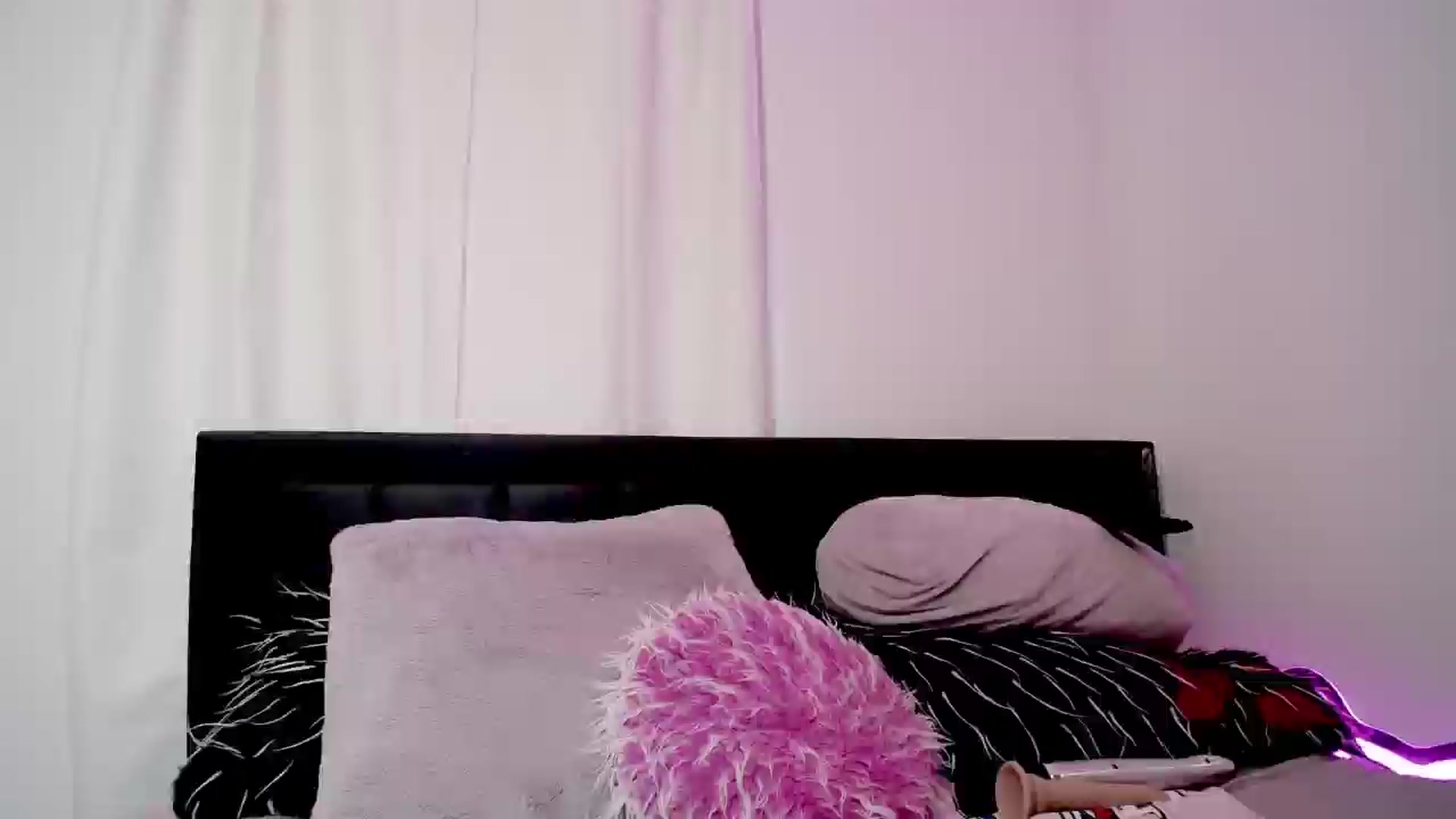 Gallery image thumbnail from BloodAngel's myfreecams stream on, 02/21/2026, 19:56 image 3 of 20