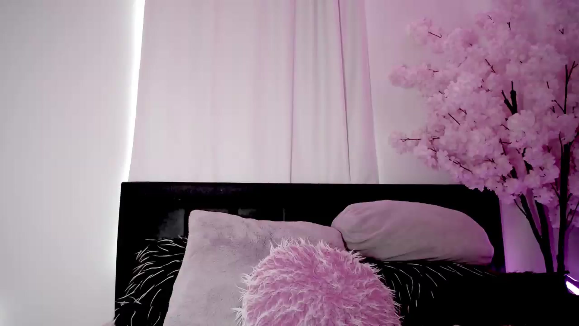 Gallery image thumbnail from BloodAngel's myfreecams stream on, 06/01/2026, 21:10 image 18 of 20