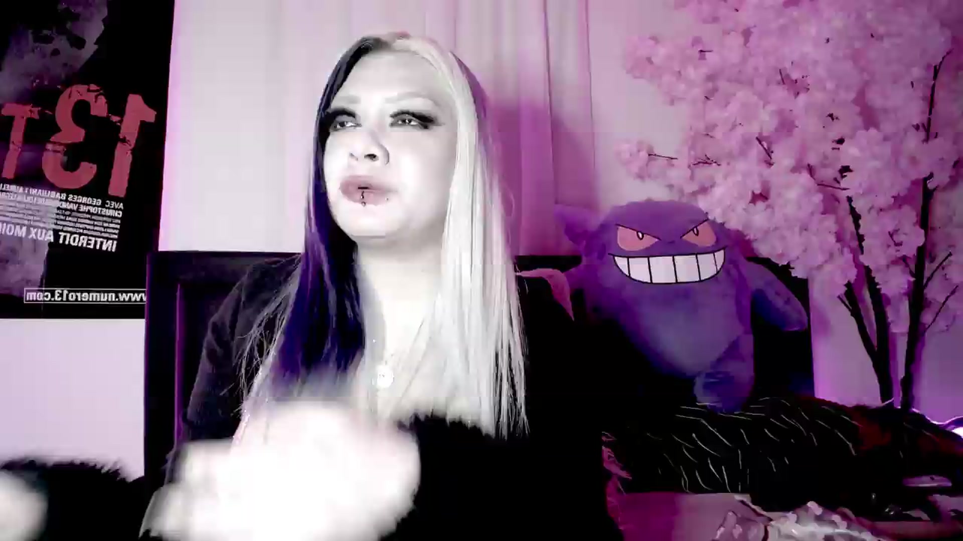Gallery image thumbnail from BloodAngel's myfreecams stream on, 07/19/2026, 06:46 image 1 of 20