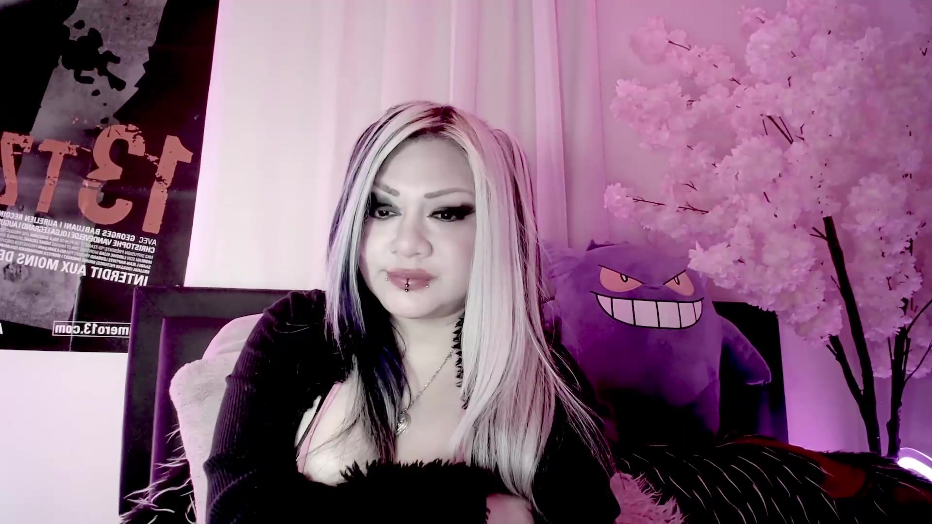 Gallery image thumbnail from BloodAngel's myfreecams stream on, 08/22/2026, 01:26 image 17 of 20
