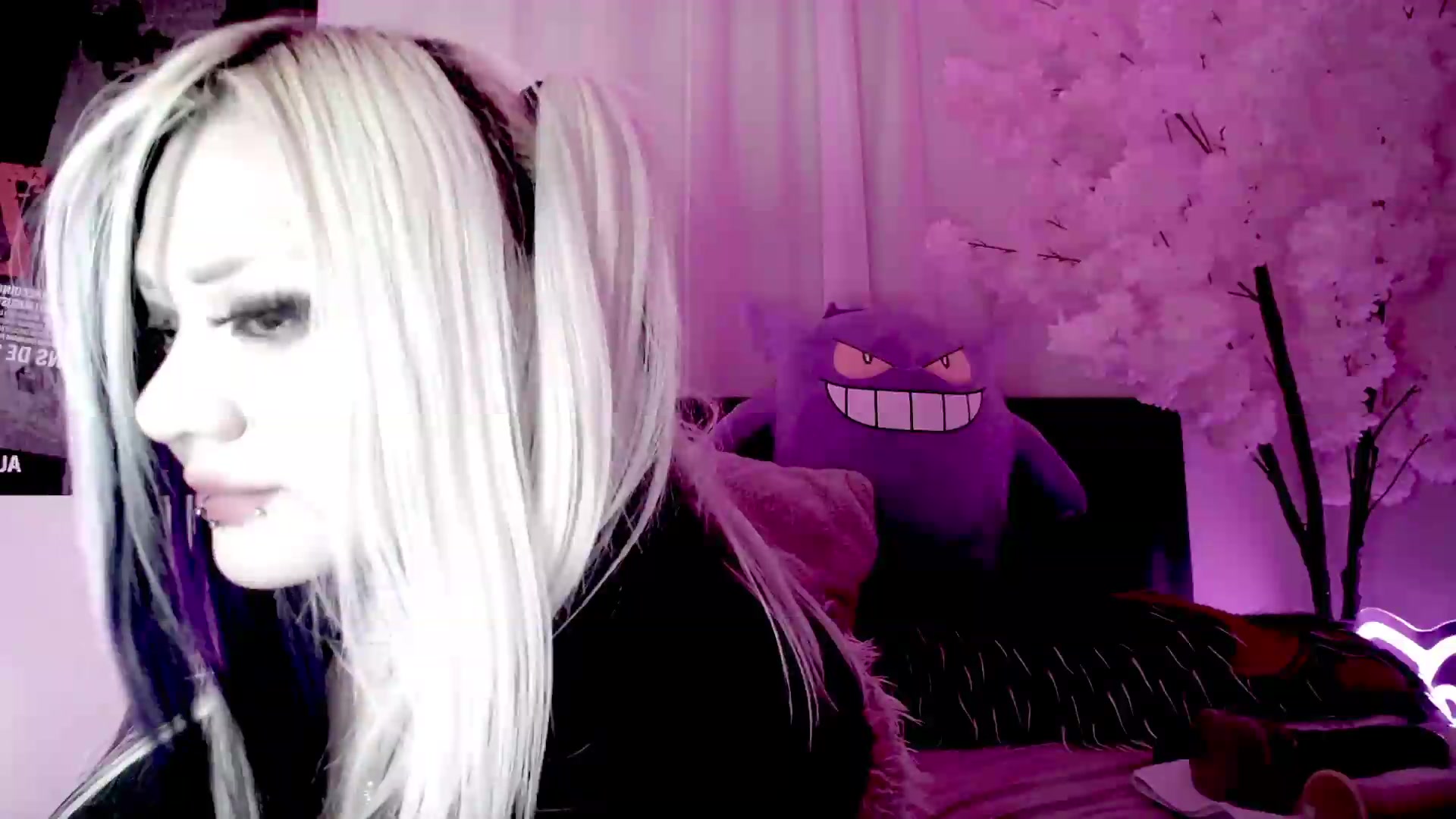 Gallery image thumbnail from BloodAngel's myfreecams stream on, 08/22/2026, 12:39 image 17 of 20