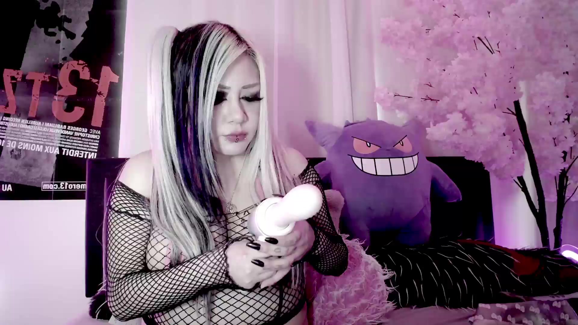 Gallery image thumbnail from BloodAngel's myfreecams stream on, 08/22/2026, 21:59 image 13 of 20