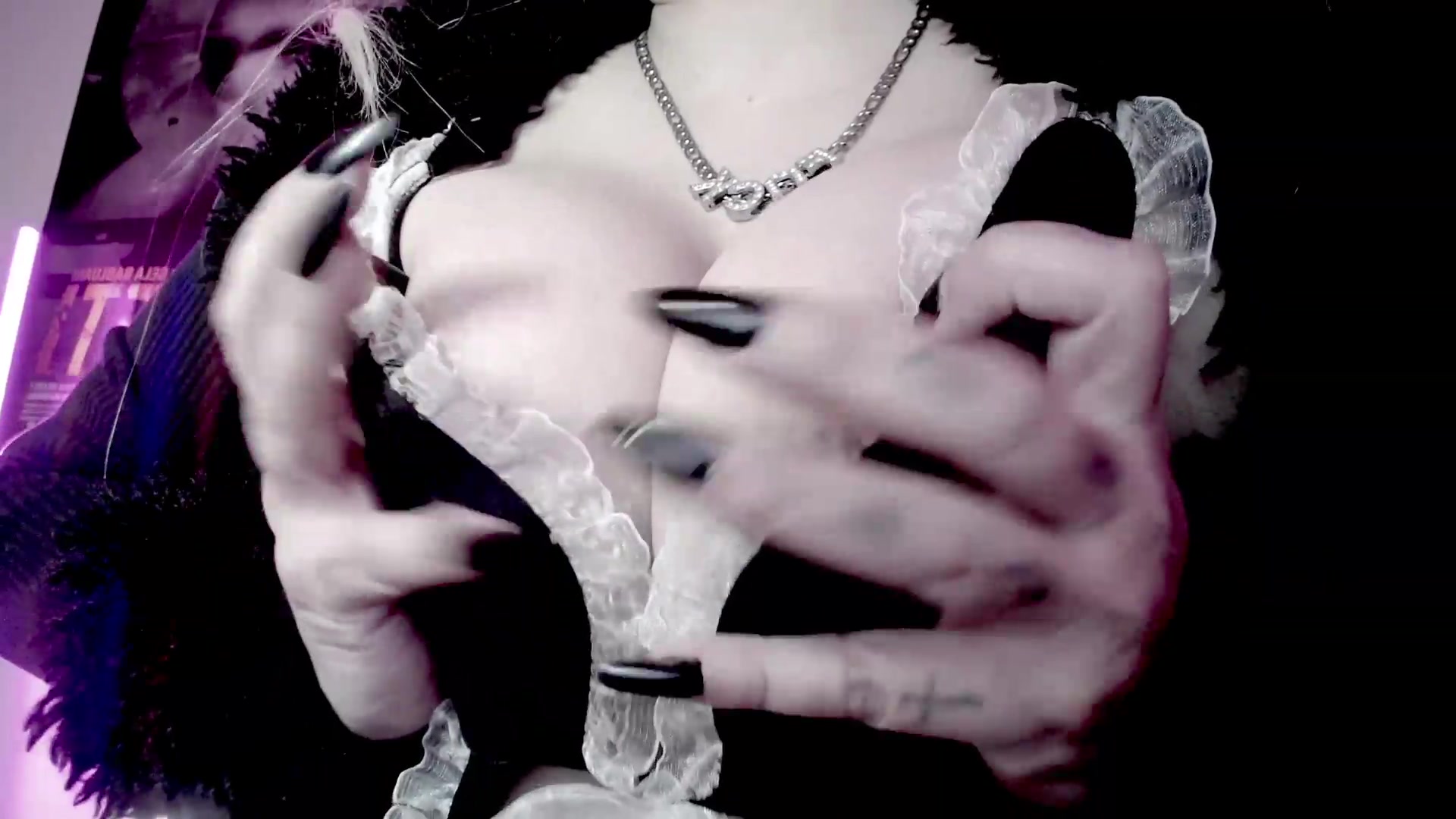 Gallery image thumbnail from BloodAngel's myfreecams stream on, 09/06/2026, 14:57 image 8 of 20