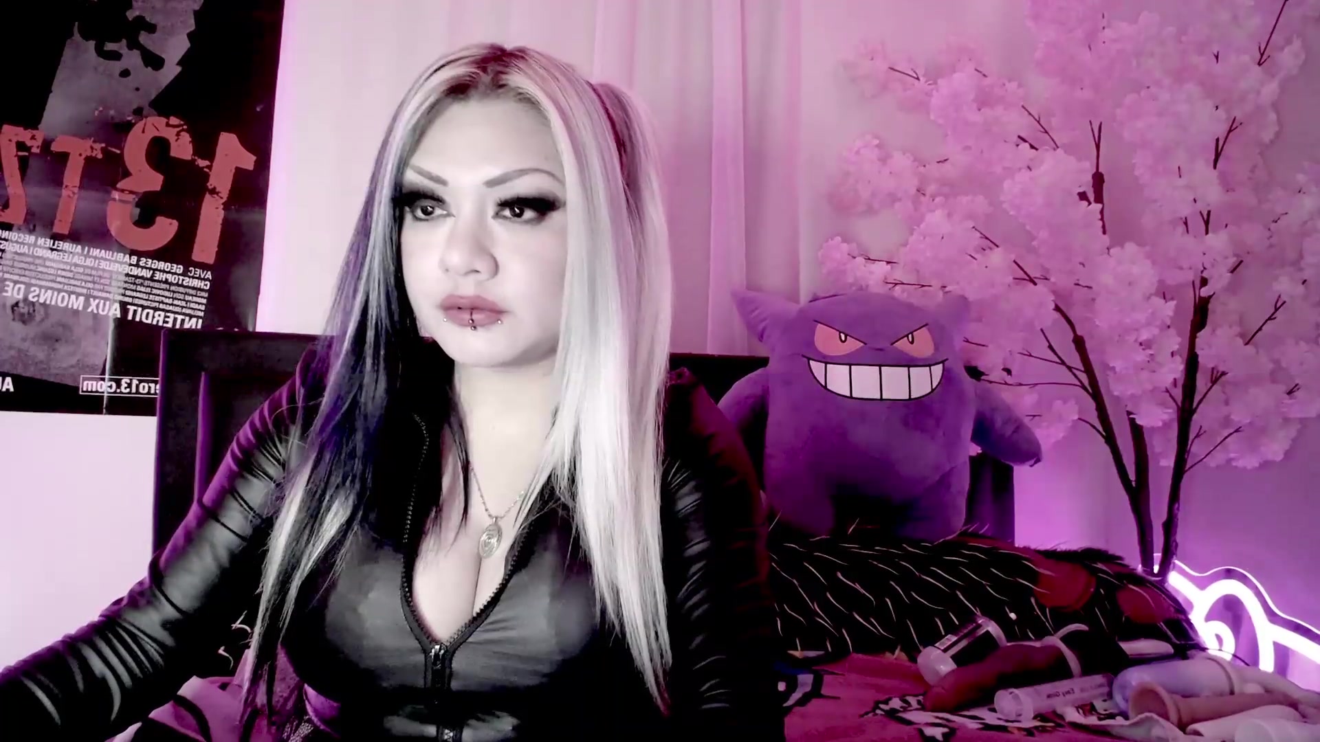 Gallery image thumbnail from BloodAngel's myfreecams stream on, 10/06/2026, 17:07 image 5 of 20