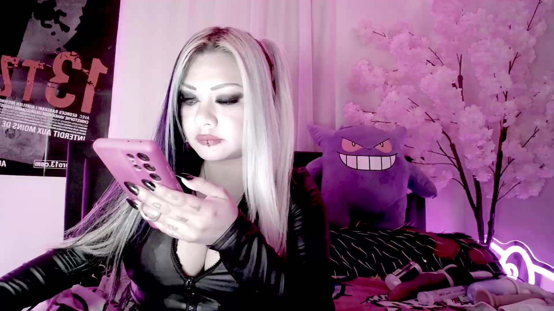 Gallery image thumbnail from BloodAngel's myfreecams stream on, 10/06/2026, 17:07 image 10 of 20