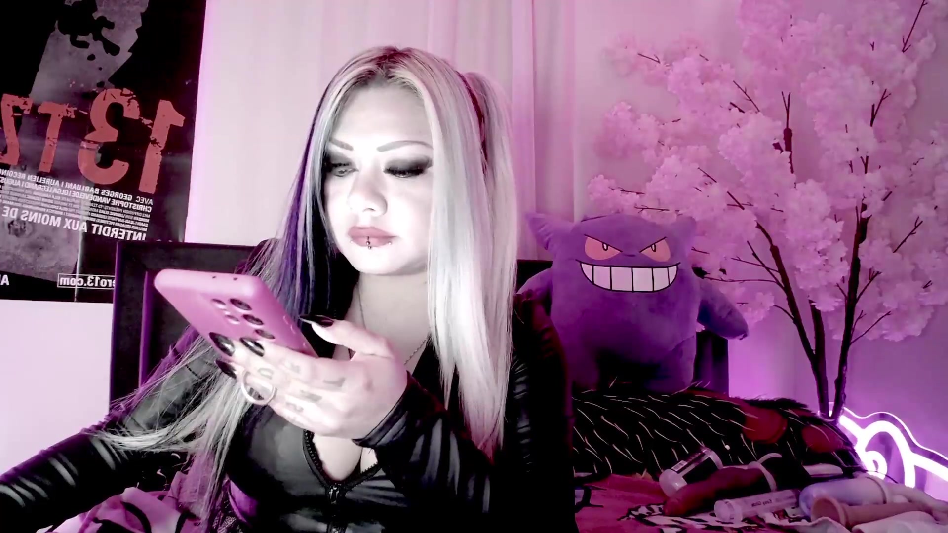 Gallery image thumbnail from BloodAngel's myfreecams stream on, 10/06/2026, 17:07 image 12 of 20