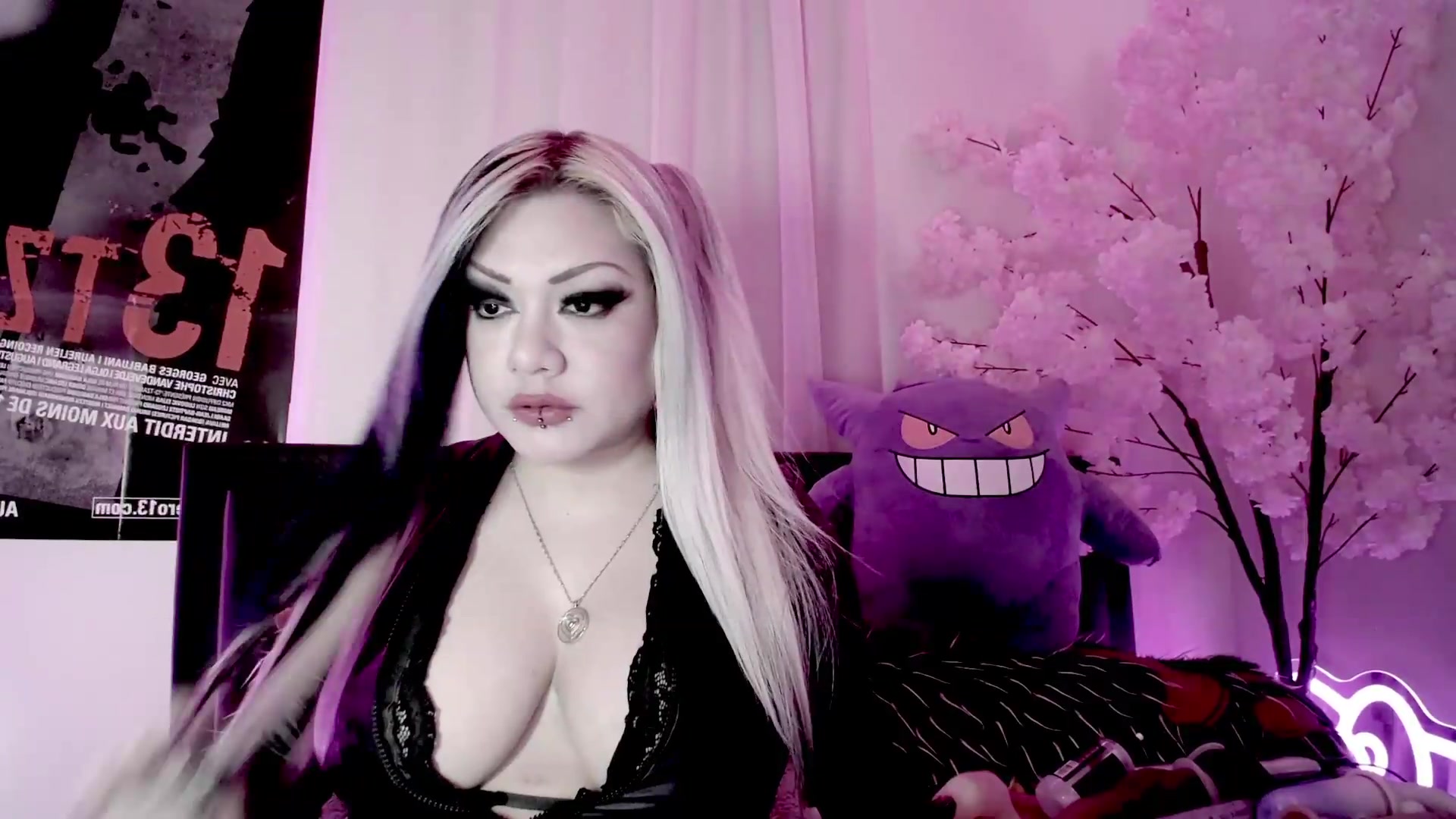 Gallery image thumbnail from BloodAngel's myfreecams stream on, 10/06/2026, 17:07 image 3 of 20