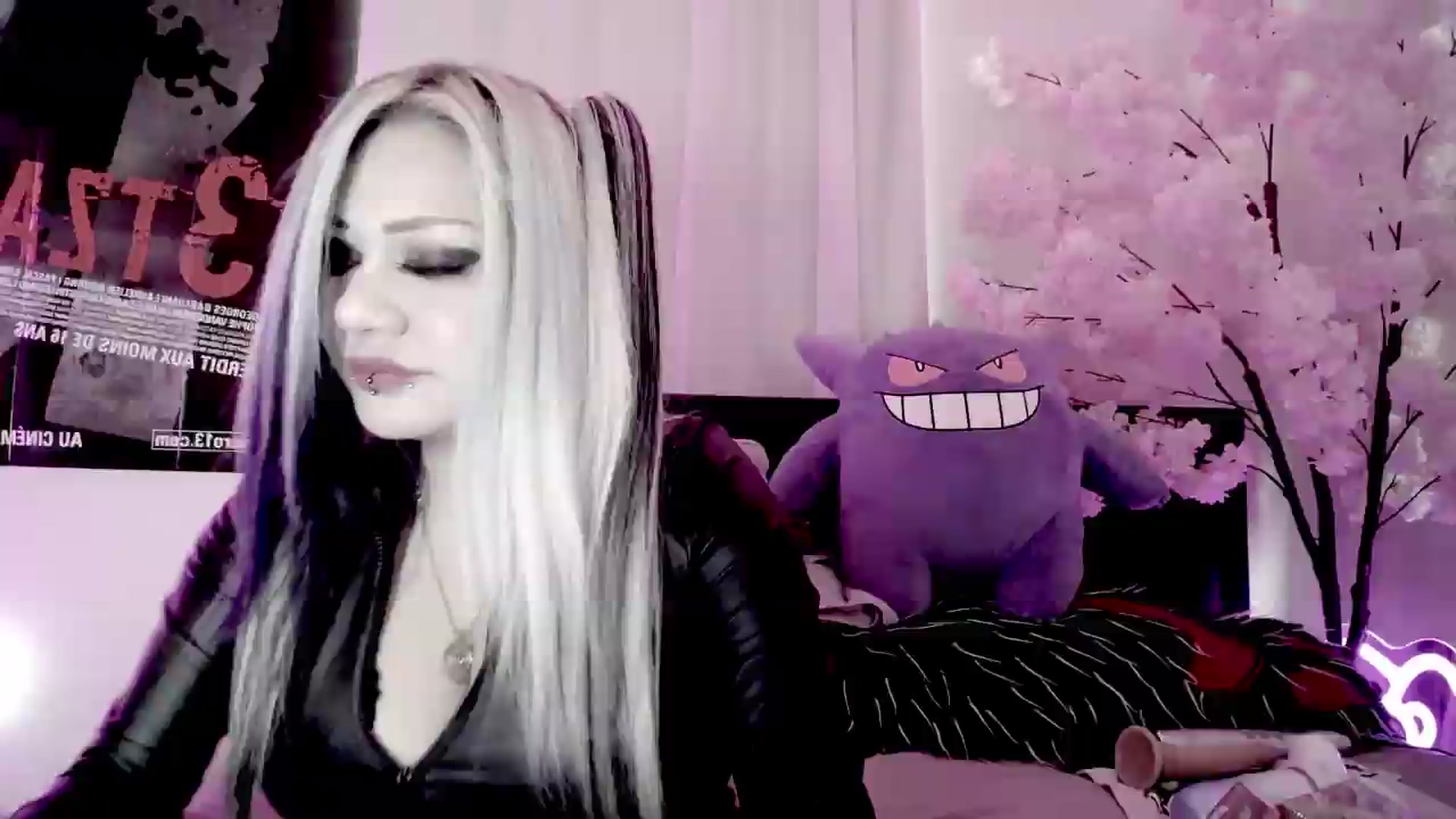 Gallery image thumbnail from BloodAngel's myfreecams stream on, 10/07/2026, 21:45 image 17 of 20