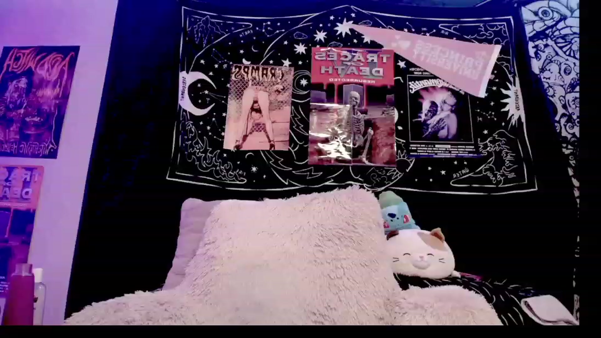 Gallery image thumbnail from BloodAngel_'s myfreecams stream on, 03/09/2023, 23:06 image 6 of 20