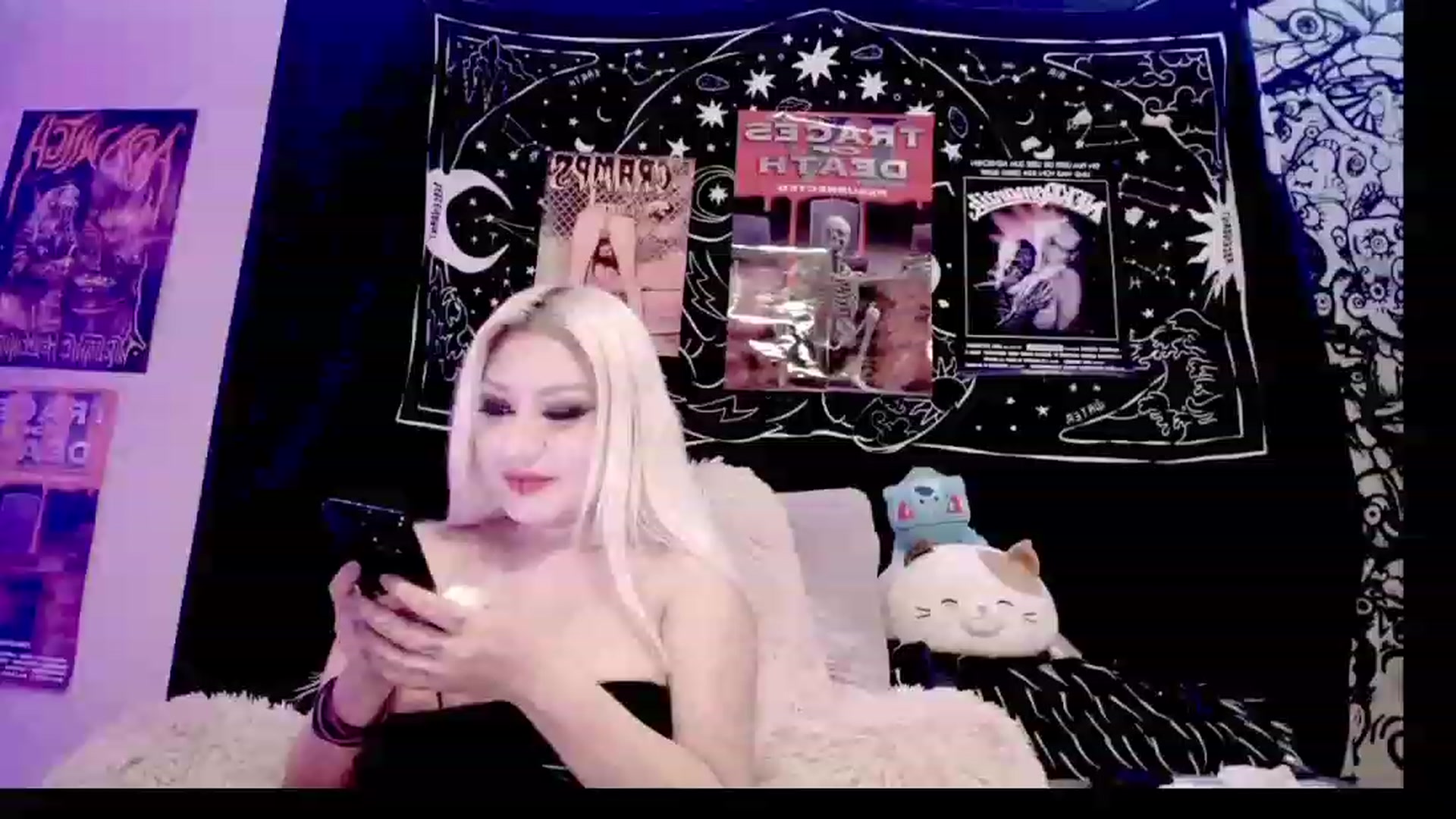 Gallery image thumbnail from BloodAngel_'s myfreecams stream on, 03/25/2023, 09:35 image 6 of 20
