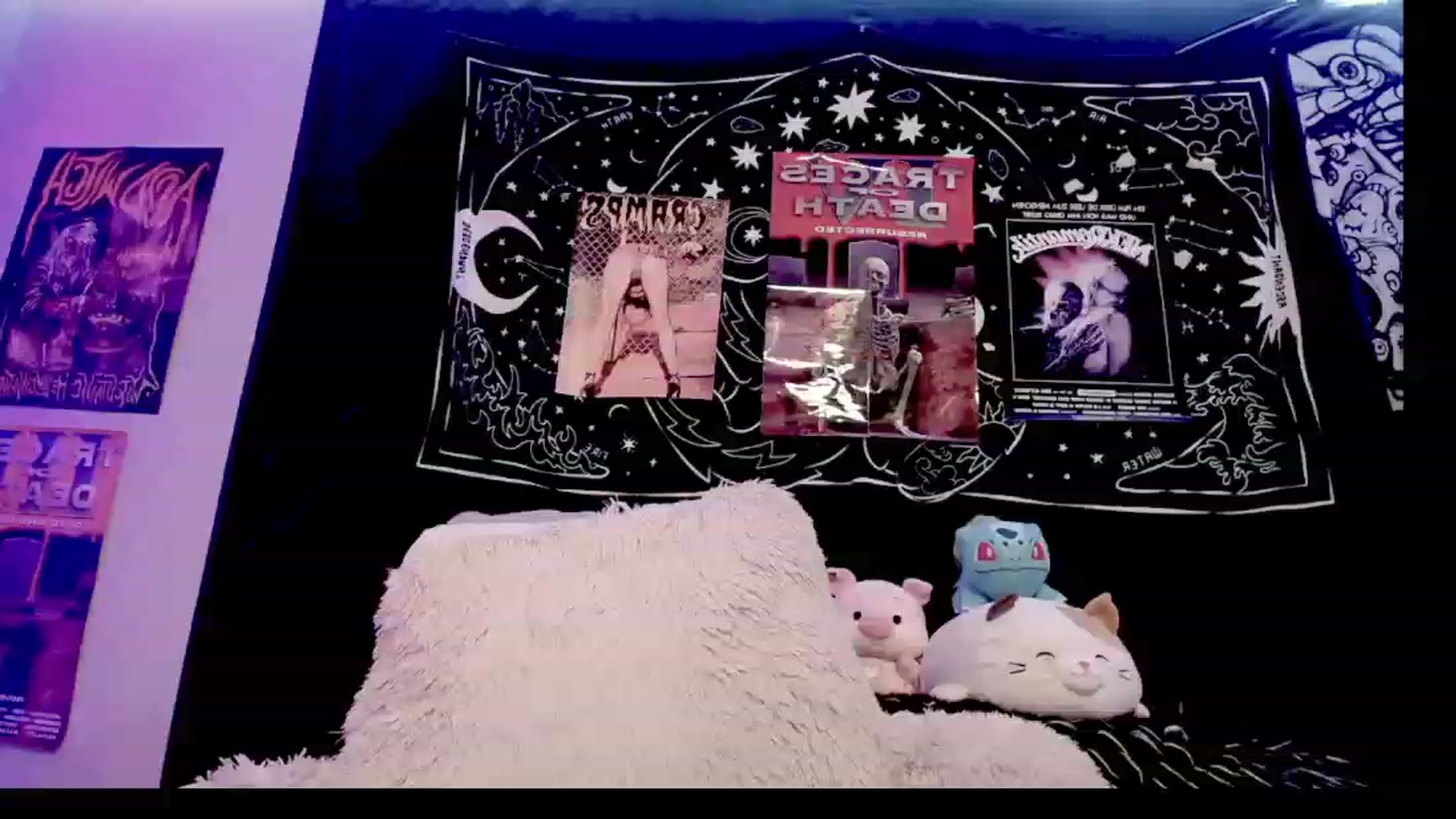 Gallery image thumbnail from BloodAngel_'s myfreecams stream on, 03/27/2023, 03:06 image 5 of 20