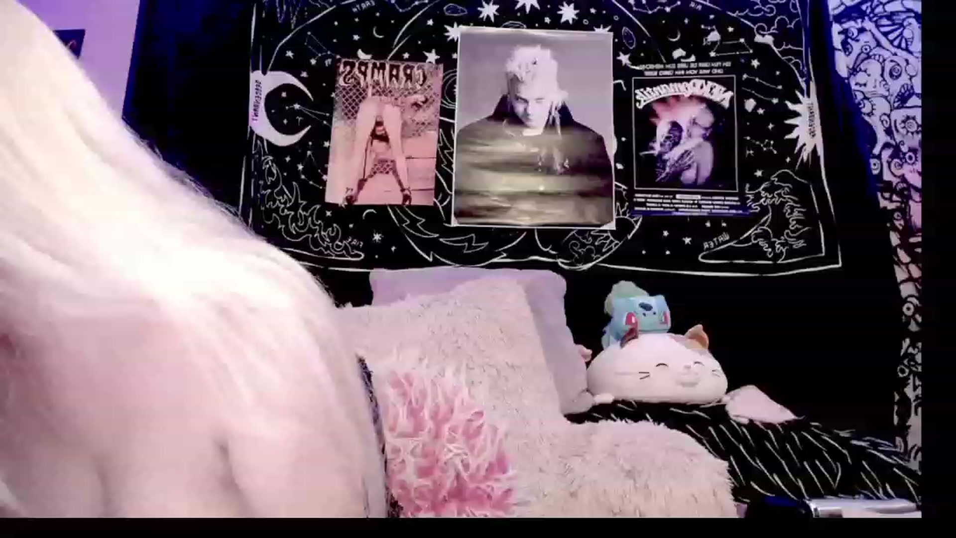Gallery image thumbnail from BloodAngel_'s myfreecams stream on, 04/01/2023, 13:13 image 3 of 20