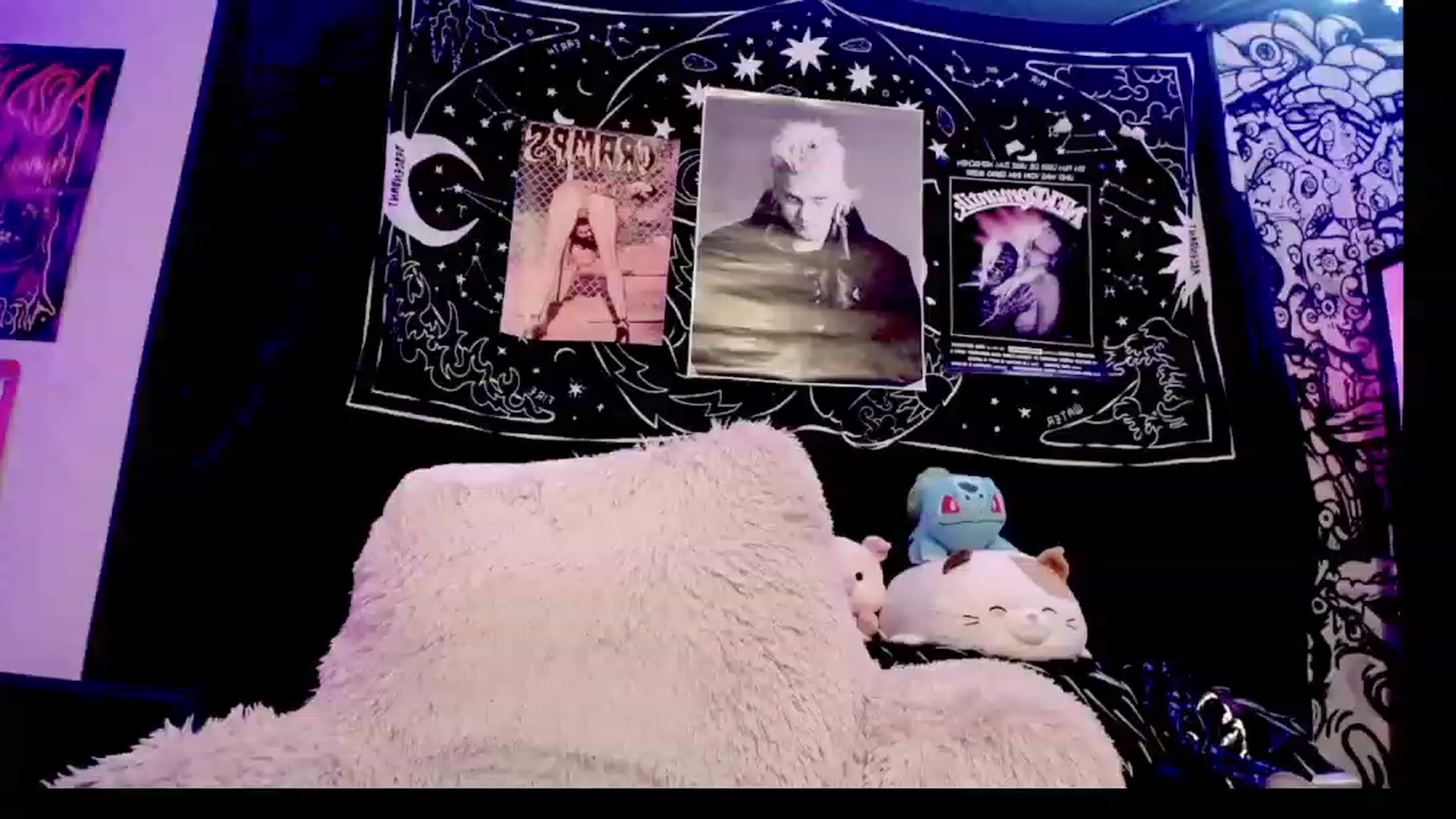 Gallery image thumbnail from BloodAngel_'s myfreecams stream on, 04/22/2023, 23:33 image 18 of 20