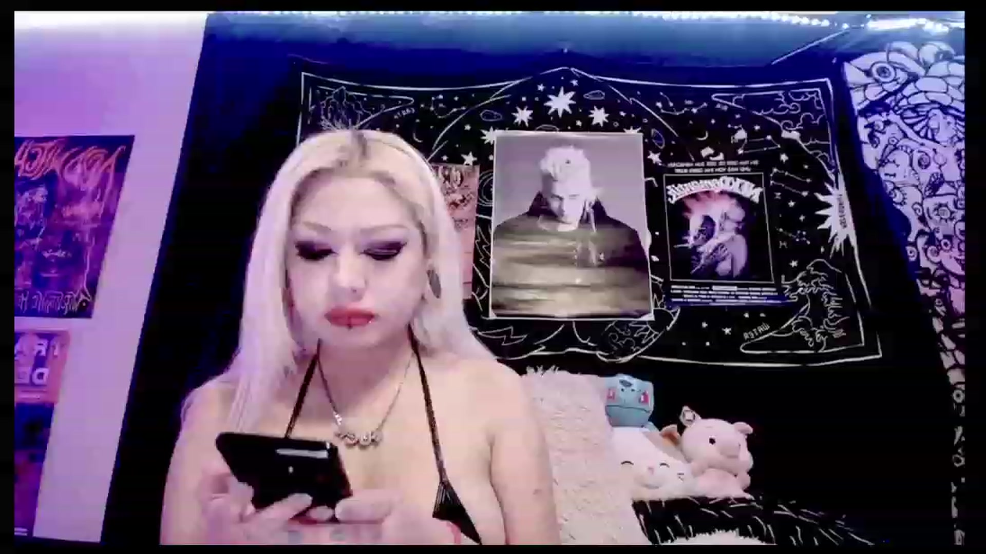Gallery image thumbnail from BloodAngel_'s myfreecams stream on, 05/03/2023, 20:51 image 15 of 20