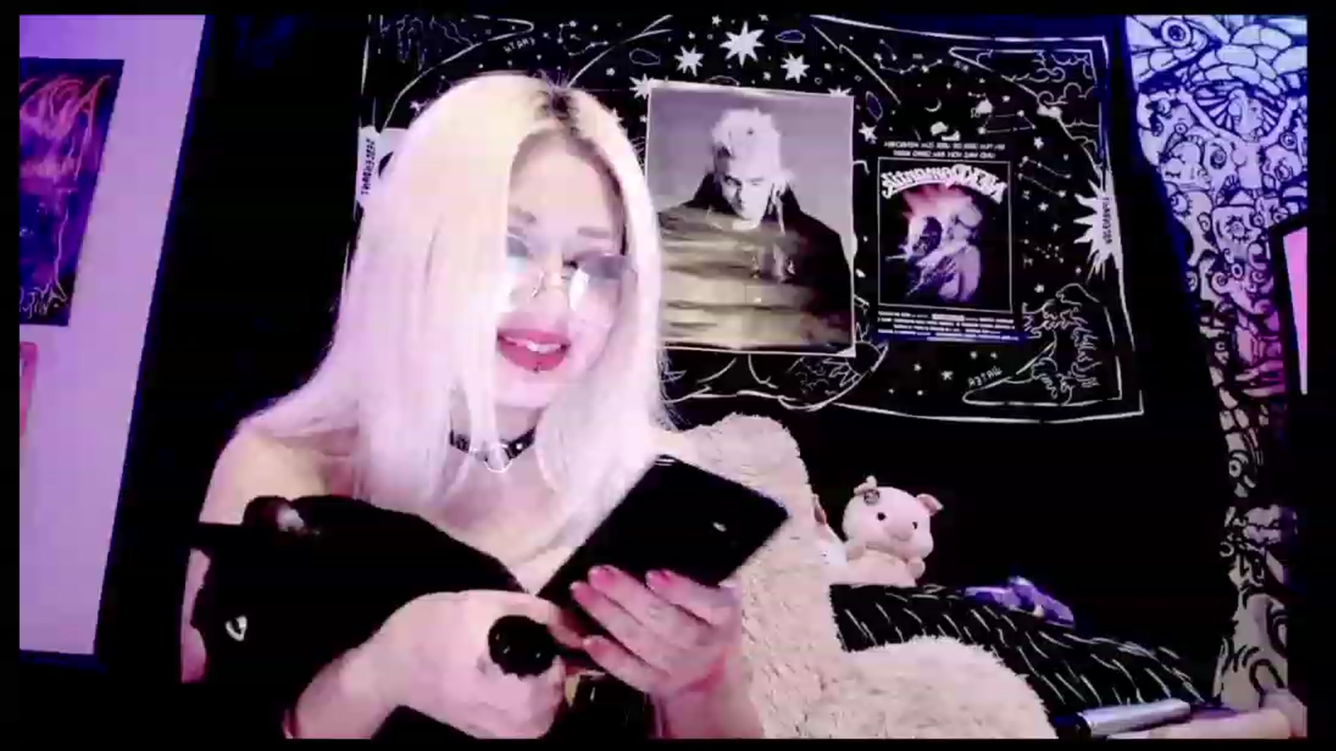 Gallery image thumbnail from BloodAngel_'s myfreecams stream on, 05/20/2023, 13:21 image 9 of 20