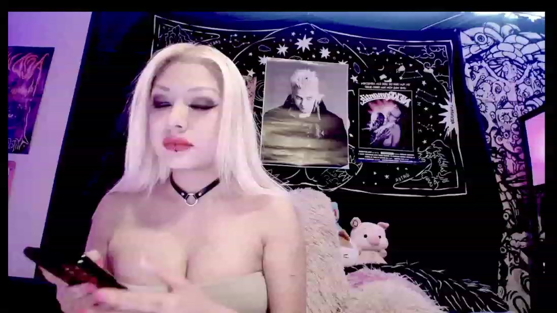 Gallery image thumbnail from BloodAngel_'s myfreecams stream on, 05/29/2023, 05:51 image 19 of 20