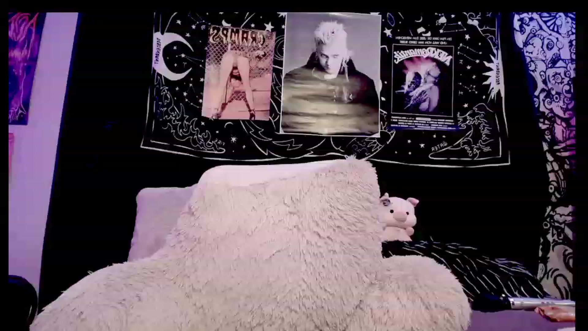 Gallery image thumbnail from BloodAngel_'s myfreecams stream on, 06/03/2023, 11:51 image 9 of 20