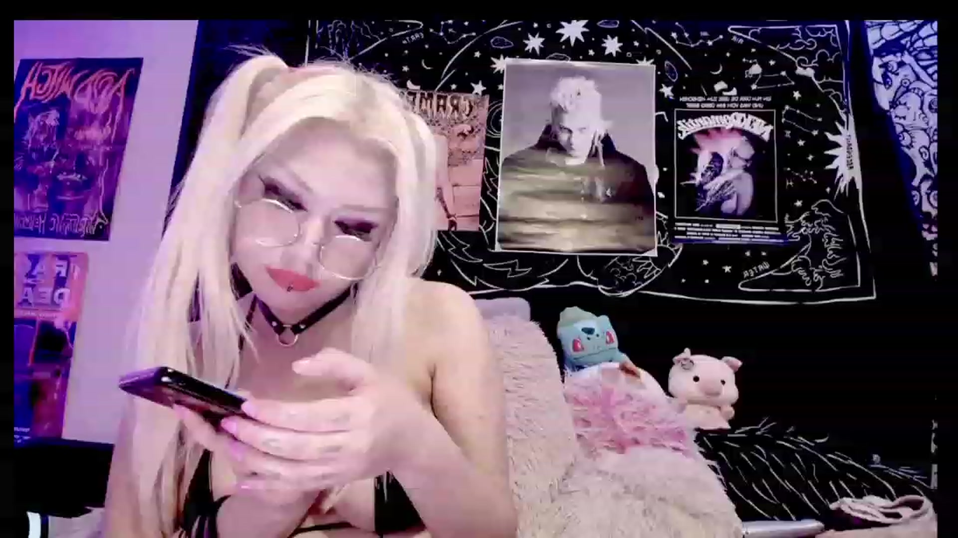 Gallery image thumbnail from BloodAngel_'s myfreecams stream on, 06/04/2023, 21:26 image 20 of 20