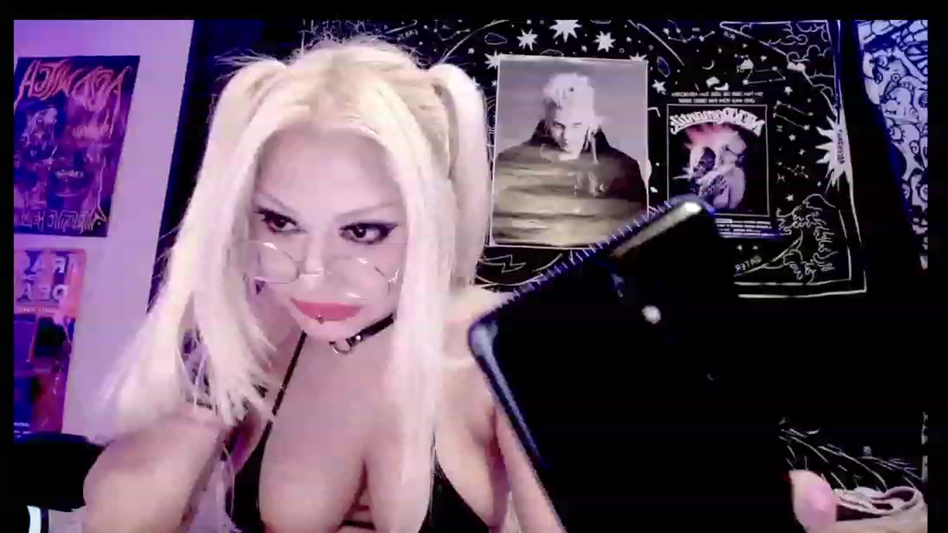 Gallery image thumbnail from BloodAngel_'s myfreecams stream on, 06/04/2023, 21:26 image 18 of 20